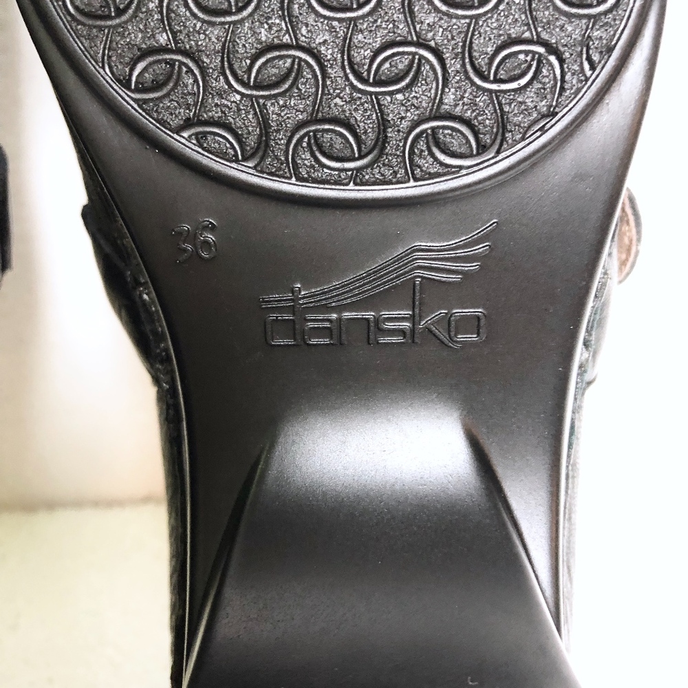 😍 BRAND NEW Dansko Black Clog Shoes Size 36! - Picture 5 of 8